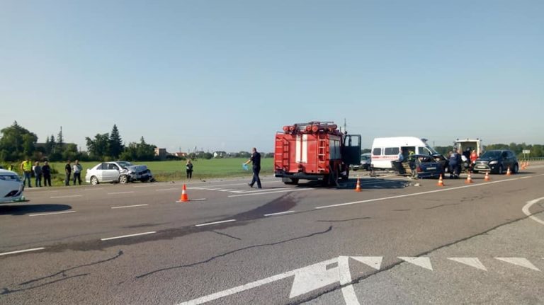 Буський суд звільнив від покарання винуватця ДТП, у якій загинув хлопчик