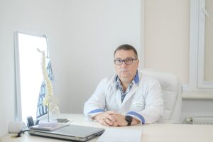 Життя без болю: Як лікують грижі хребта без операції в Одесі