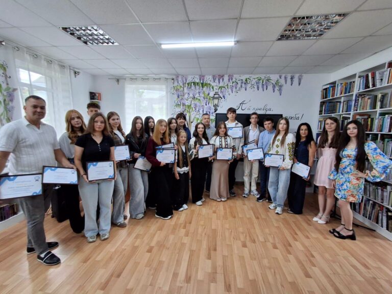 У Красненській громаді відзначили найуспішніших школярів