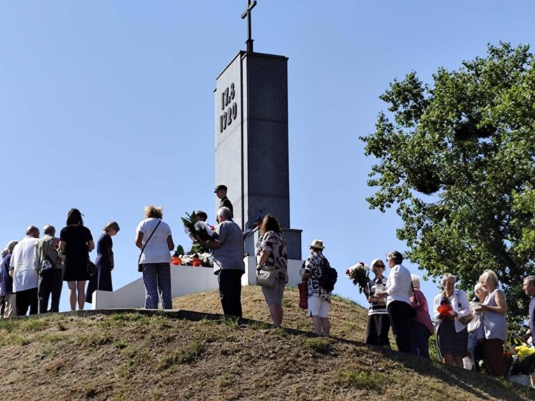 Біля Задвір’я вшанують пам’ять польських воїнів, які захистили Львів від військ Будьонного